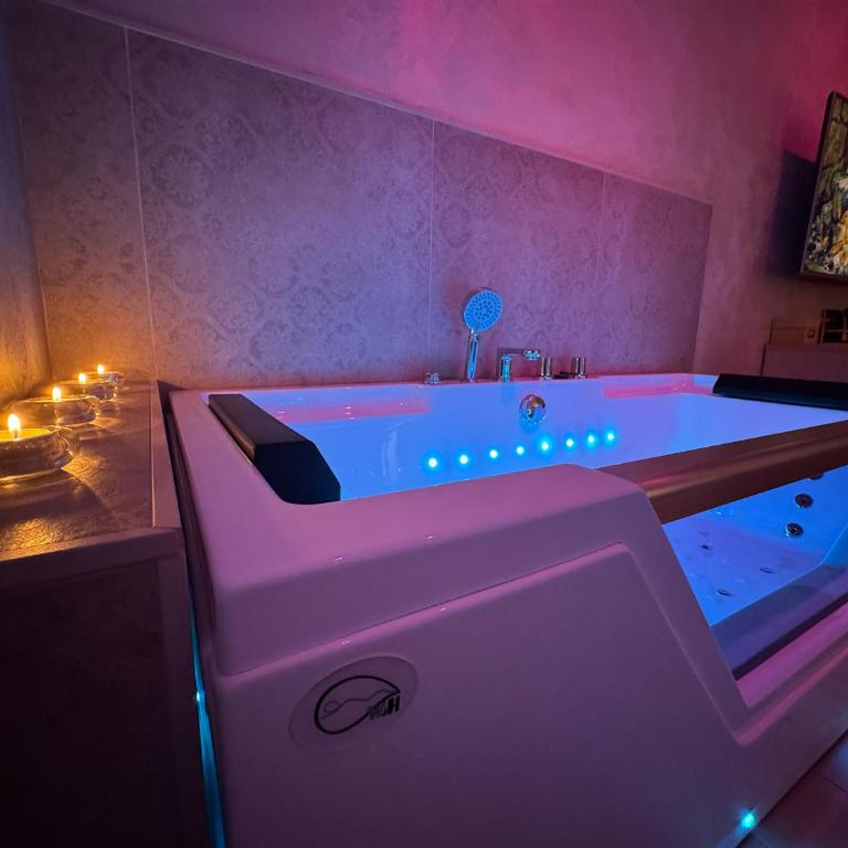 SuiteHeart Torino Private Jacuzzi - One-Bedroom Apartment - 39
