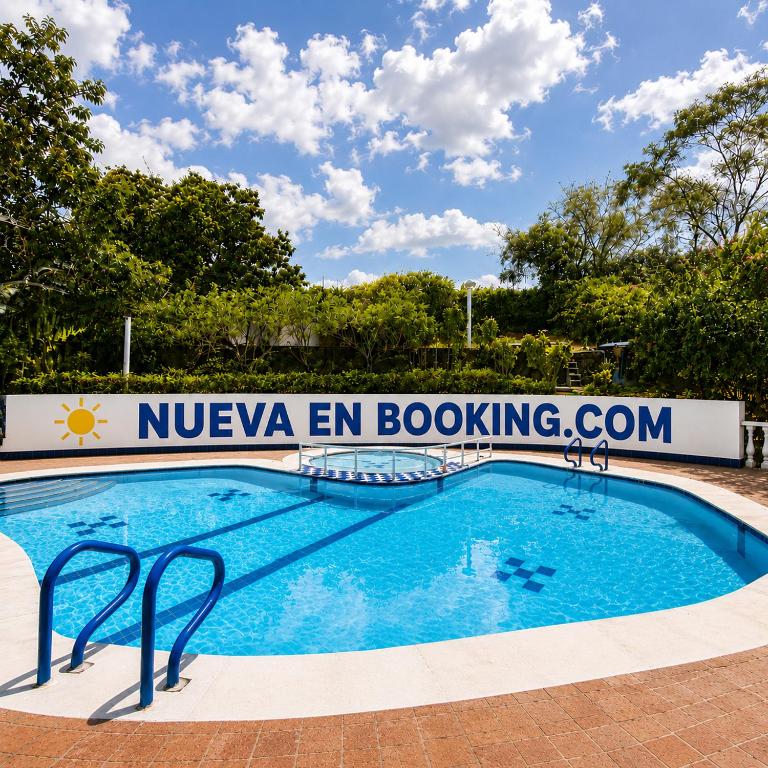 Casa con Piscina Privada en Tocaima - Four-Bedroom Vacation Home - 1