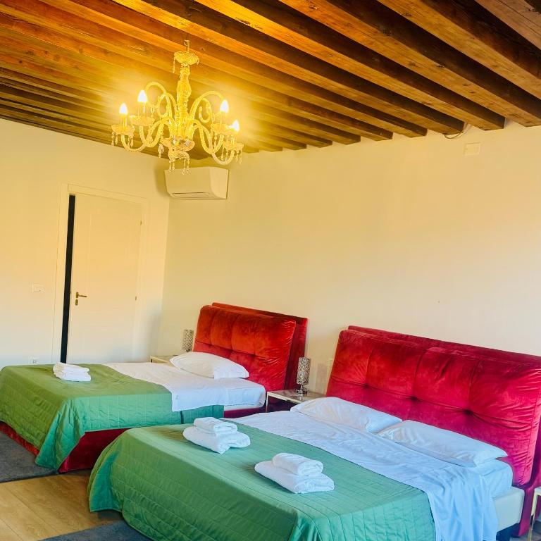 Ca Pisani Canal View - Quadruple Room with Shower - 3