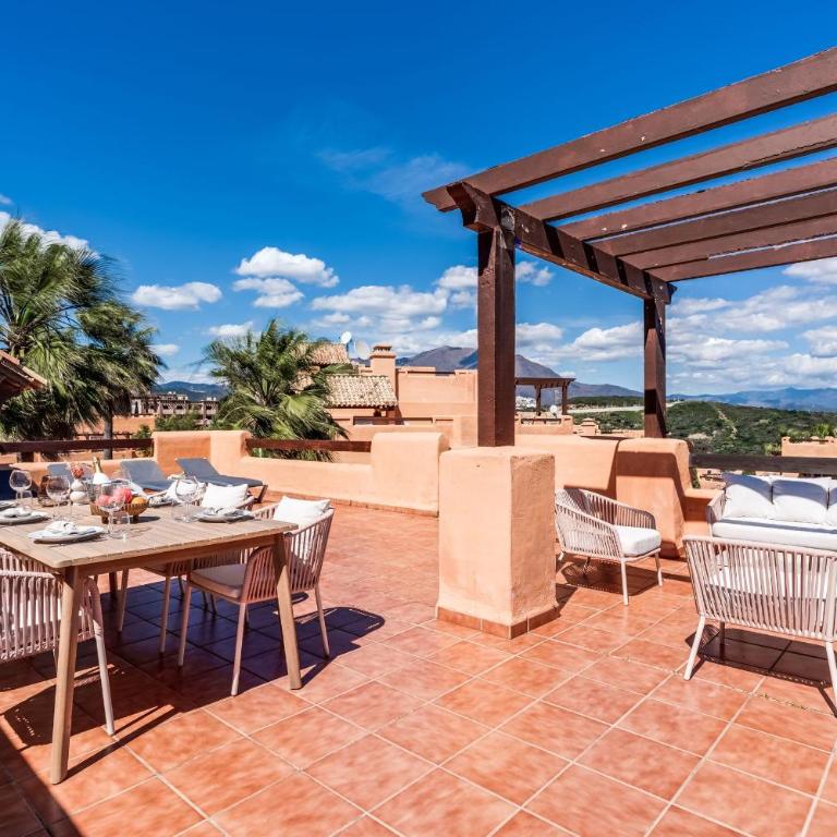 Penthouse Casares del Sol - Apartamento de 2 dormitorios con vistas al mar - 1