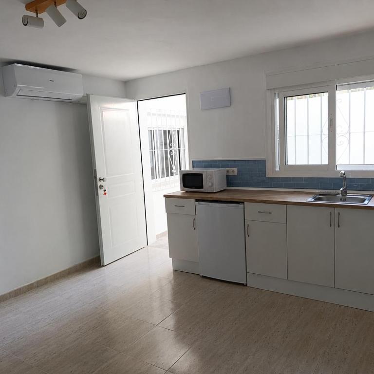 Med Studio - One-Bedroom Apartment - 5