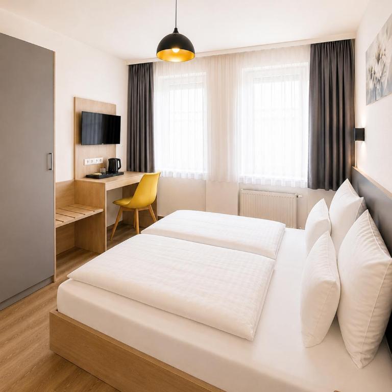 Hotel Central Nürnberg Hauptbahnhof - Vierbettzimmer - 2