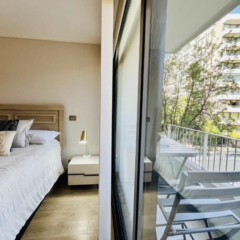 Modern Studio in Prime Laundry Rooftop Pool Gym - One-Bedroom Apartment - 23