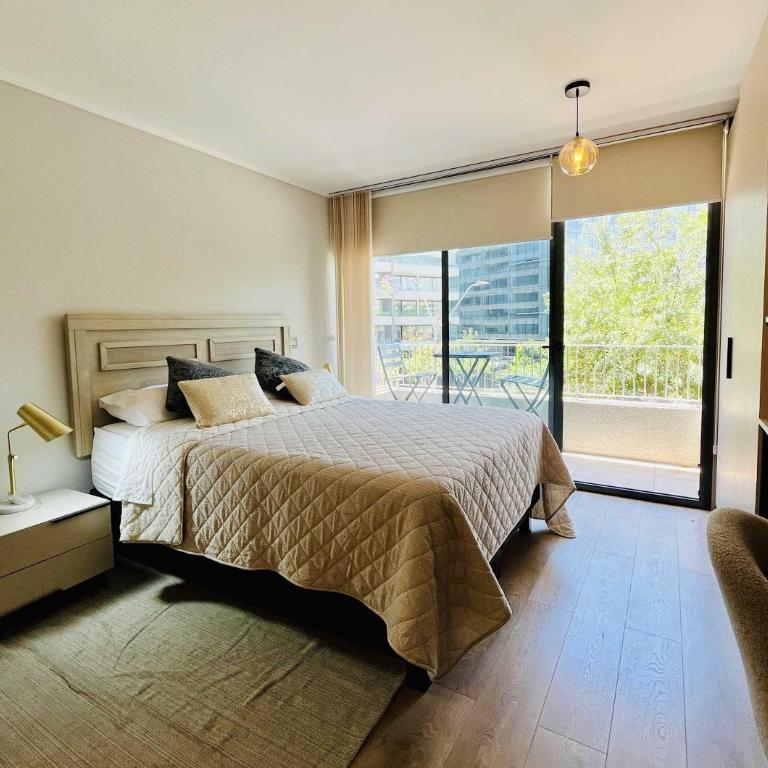 Modern Studio in Prime Laundry Rooftop Pool Gym - One-Bedroom Apartment - 18