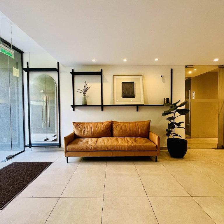 Modern Studio in Prime Laundry Rooftop Pool Gym - One-Bedroom Apartment - 9