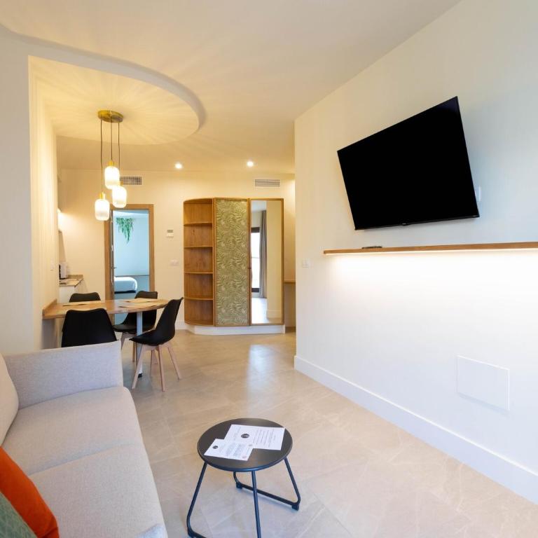 Quadruple Market Apartment with Jacuzzi - Casa Vacanze con 1 Camera da Letto - 9