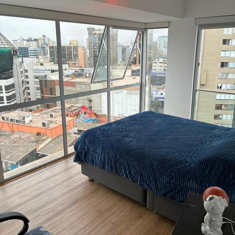 Modern 2BR facing Kennedy Park in Miraflores - Two-Bedroom Apartment - 15