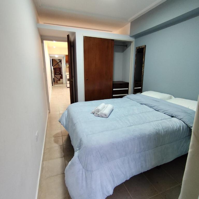 Comodo Departamento microcentro 1D, Confiable, con Balcon vista al cerro - Apartamento de 1 dormitorio - 12