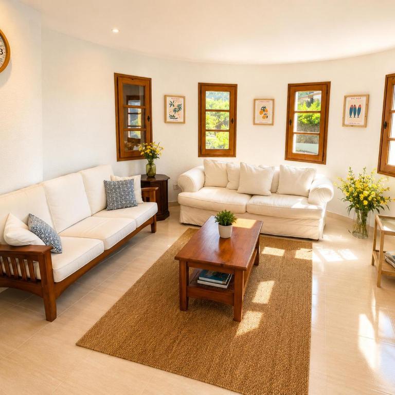 Villa mediterránea con piscina, jardín privado y 3 hab., cerca de la playa en la Costa Brava - ES-209-56 - Casa - 11
