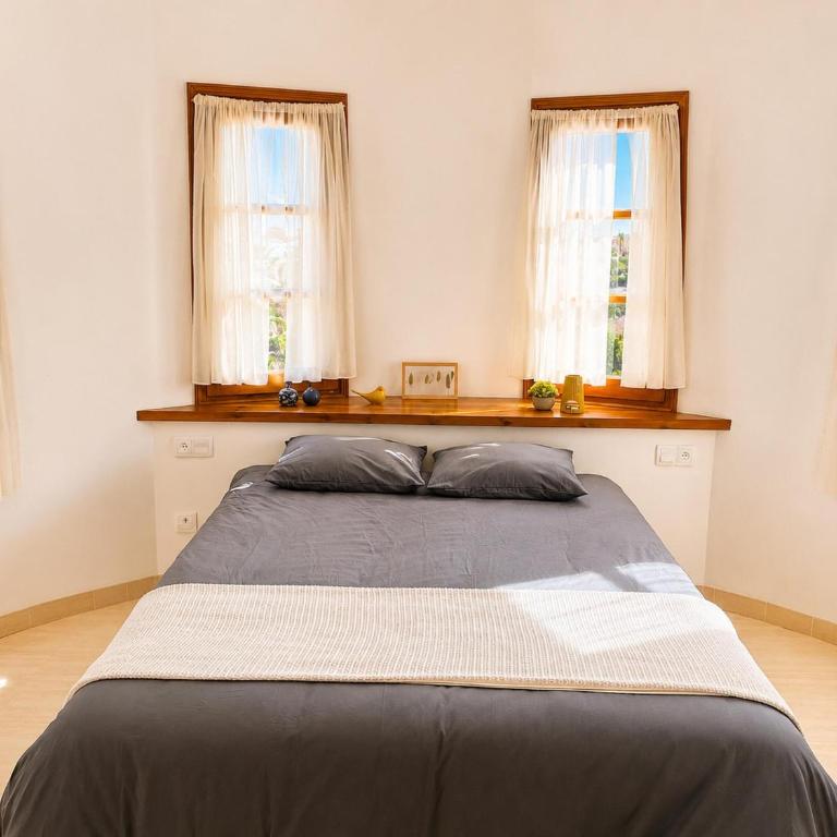 Villa mediterránea con piscina, jardín privado y 3 hab., cerca de la playa en la Costa Brava - ES-209-56 - Casa - 15