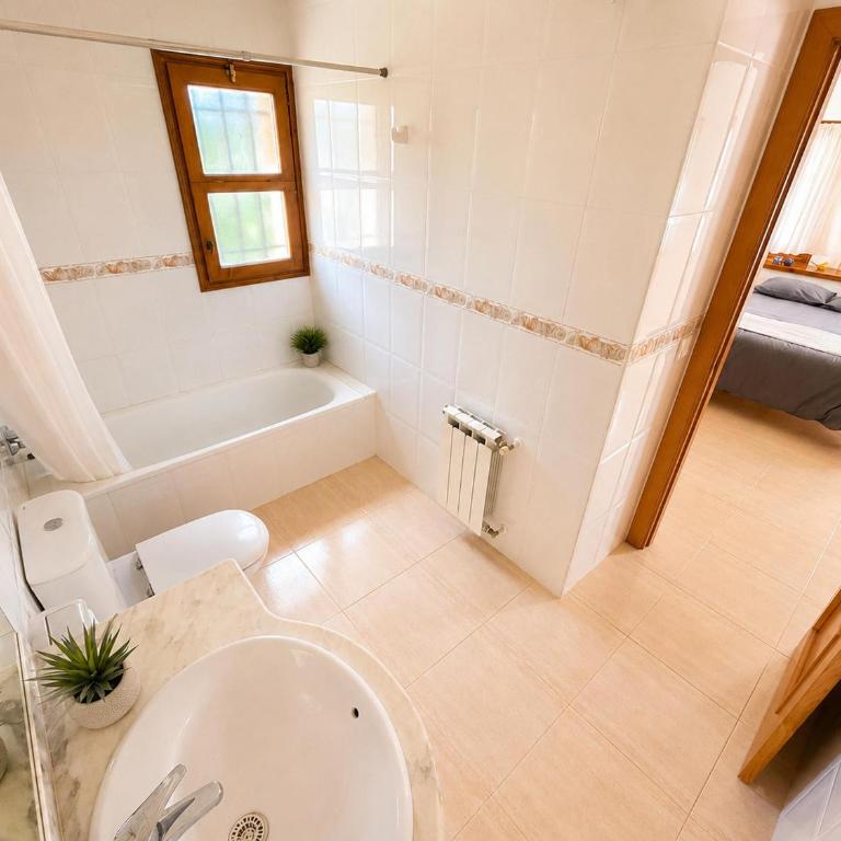 Villa mediterránea con piscina, jardín privado y 3 hab., cerca de la playa en la Costa Brava - ES-209-56 - Casa - 17