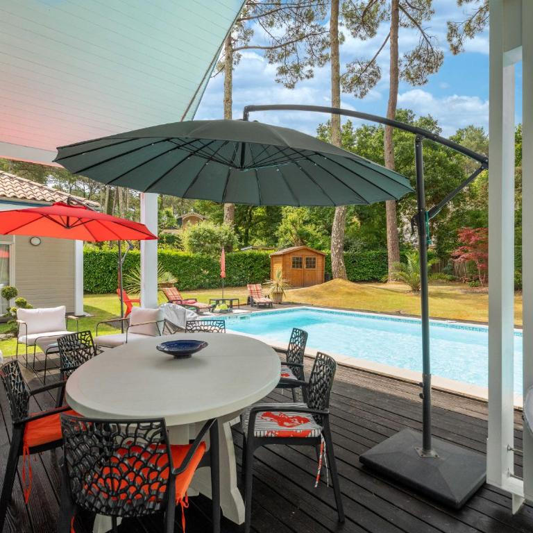 Villa T3 avec Piscine Chauffée, Golf et Plage à Proximité - Linge et Ménage Inclus - FR-1-319-168 - Maison de Vacances (4 Adultes) - 17