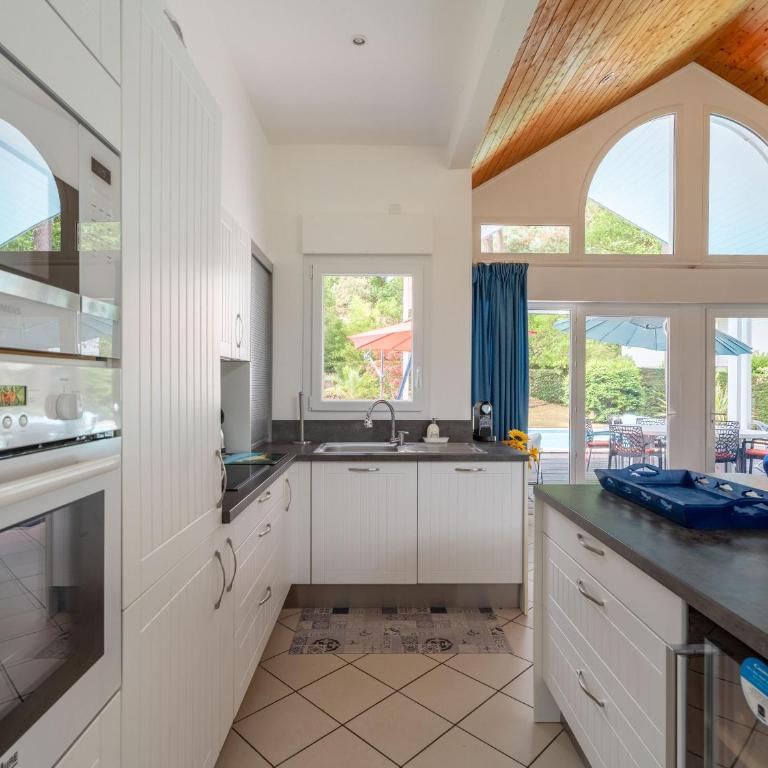 Villa T3 avec Piscine Chauffée, Golf et Plage à Proximité - Linge et Ménage Inclus - FR-1-319-168 - Maison de Vacances (4 Adultes) - 21