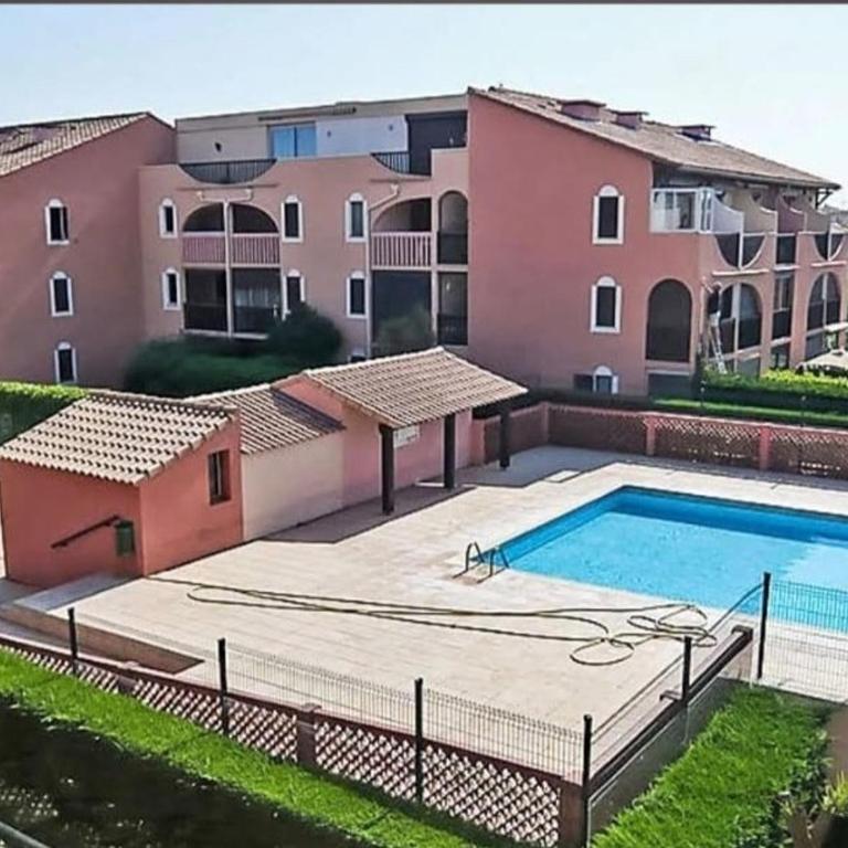 F1 cabine climatisé avec terrasse, parking - 5 pers. - FR-1-696-157 - Appartement - 1