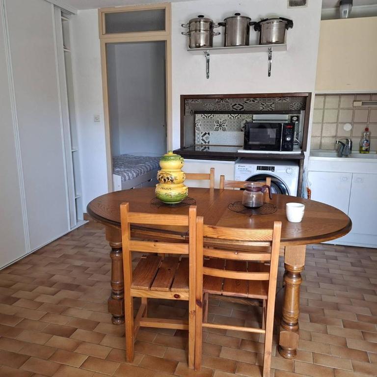 F1 cabine climatisé avec terrasse, parking - 5 pers. - FR-1-696-157 - Appartement - 5
