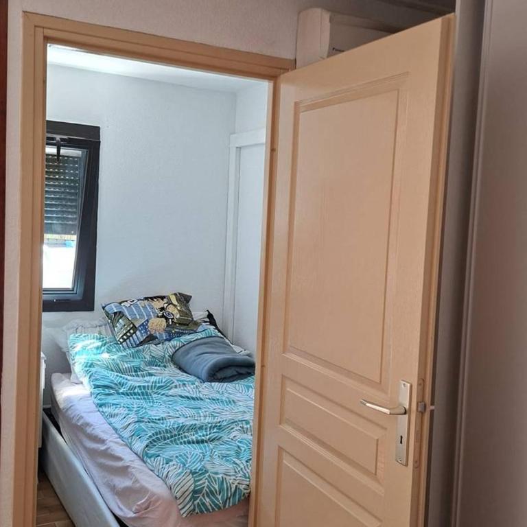 F1 cabine climatisé avec terrasse, parking - 5 pers. - FR-1-696-157 - Appartement - 6