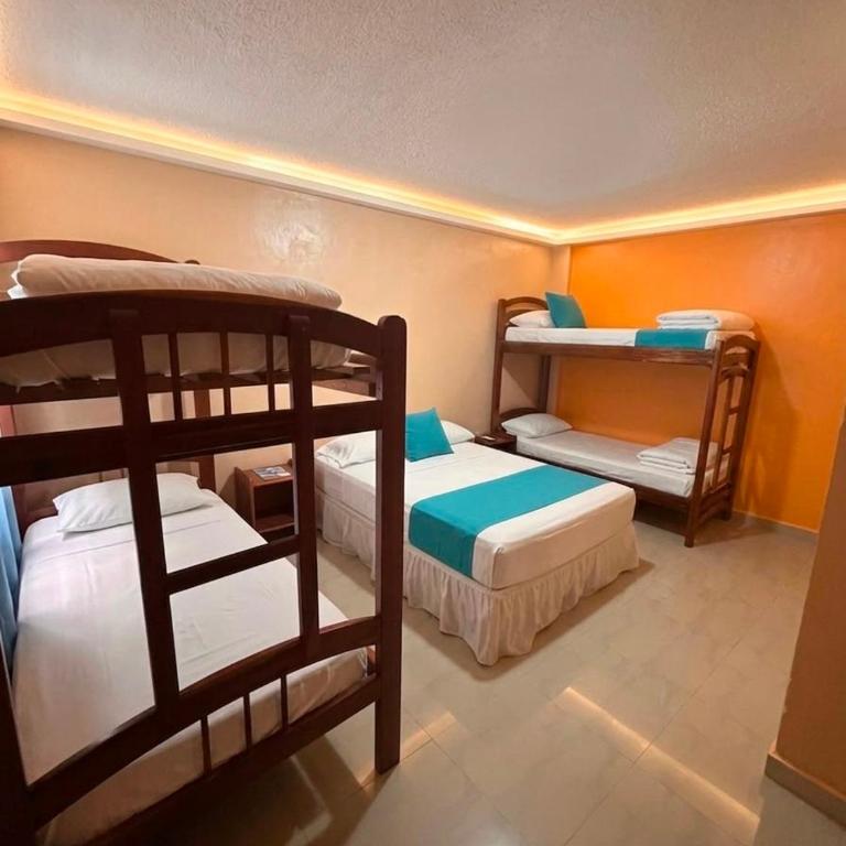 Siona Hotel - Habitación Familiar Estándar - 1