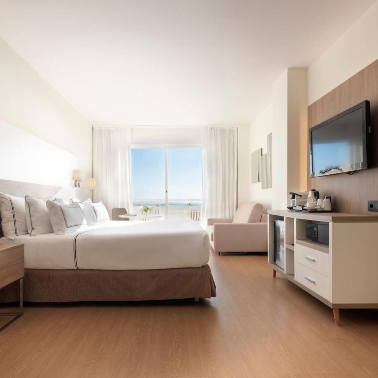 Meliá Sitges - Junior Familensuite (2 Erwachsene + 2 Kinder) - 3
