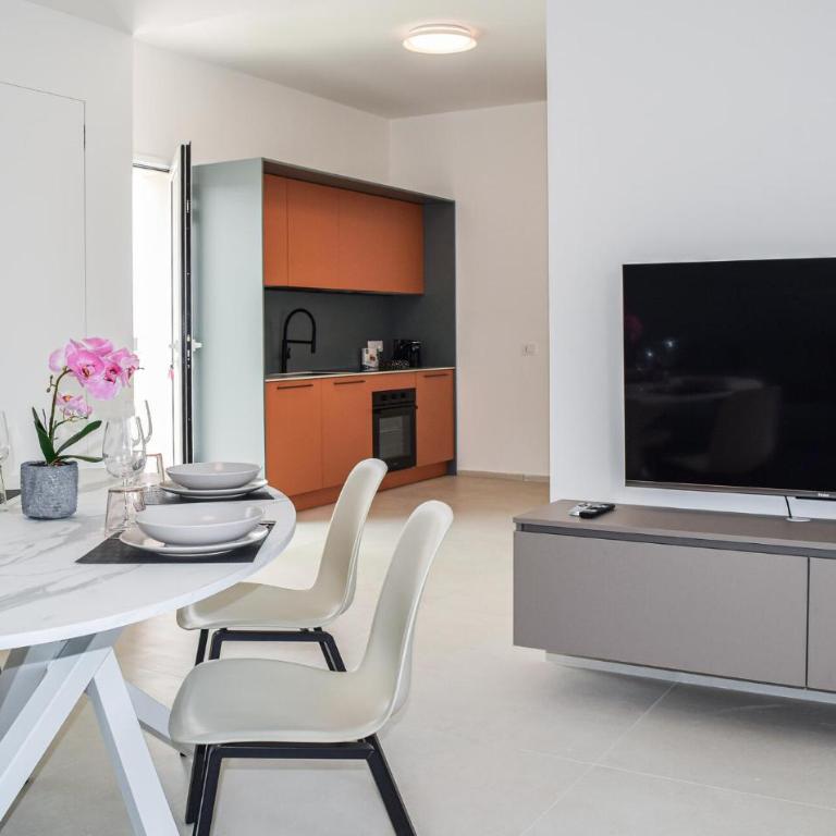Nice Home In Marina Di Ragusa - Casa con 2 Camere da Letto - 3