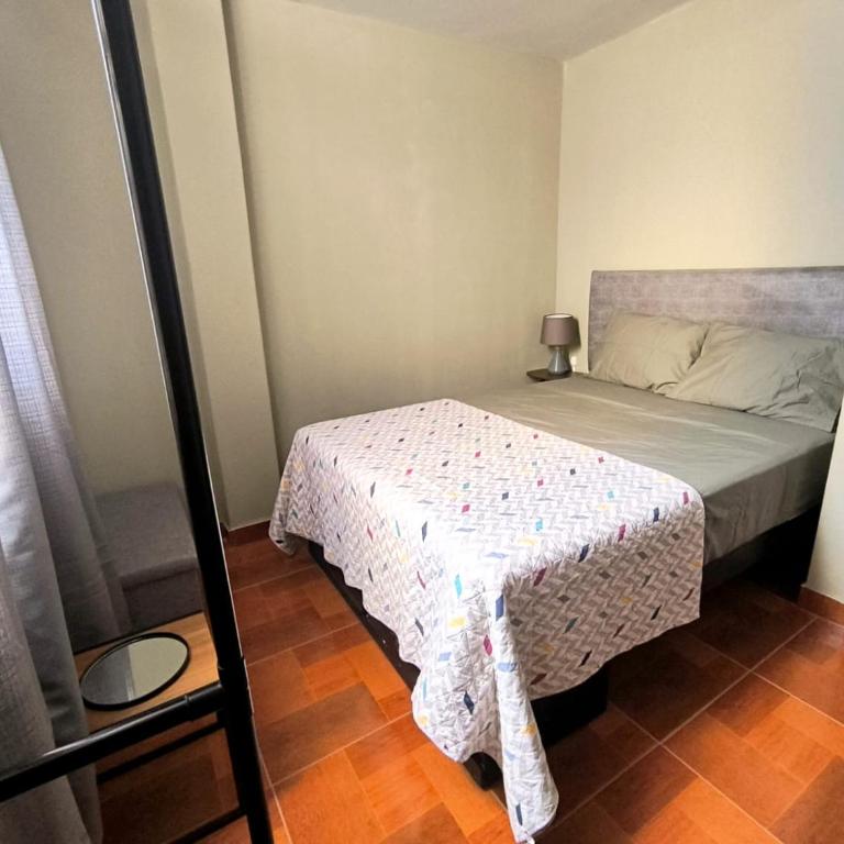 Duna's Home - Double Room with Shared Bathroom - 8