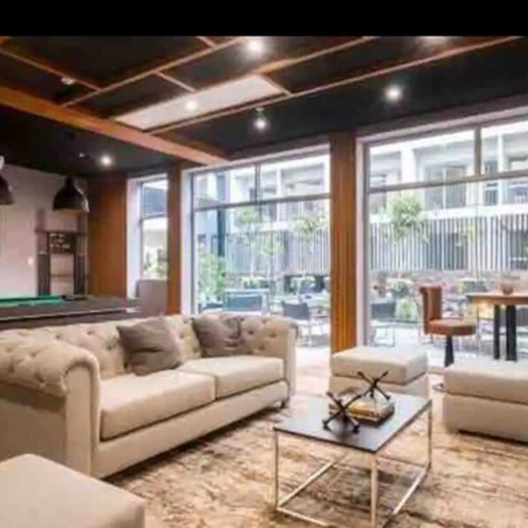 Exclusive Apt in Studio 4 - Loft - 24