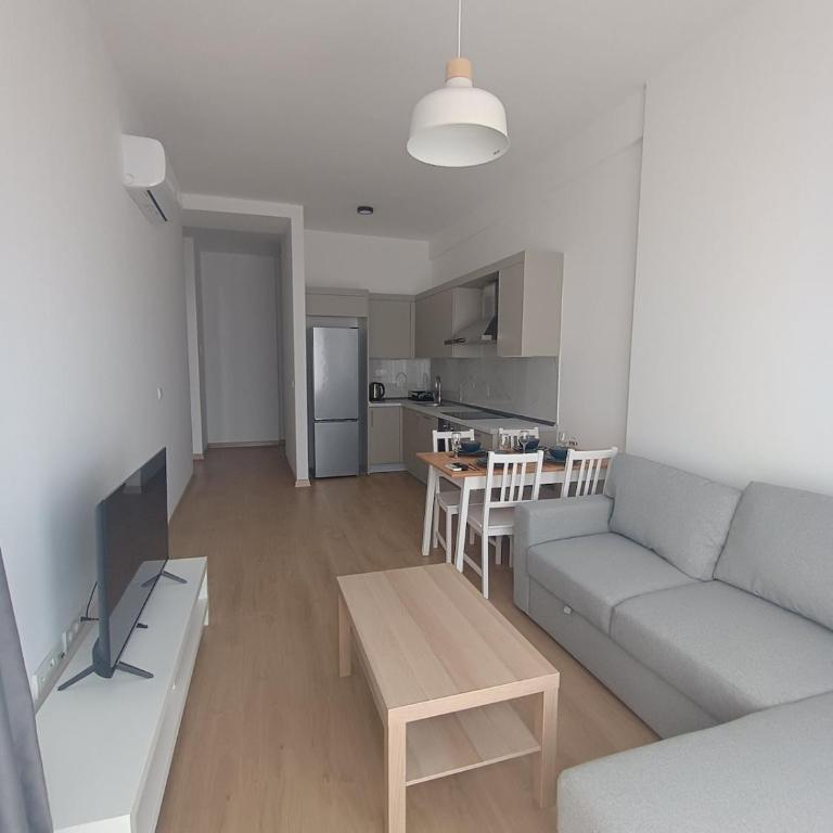 Premium 1 Apartment Bar Pool & Parking - One-Bedroom Apartment - 1