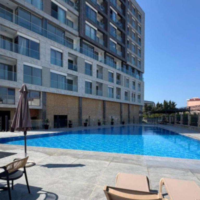 Premium 1 Apartment Bar Pool & Parking - One-Bedroom Apartment - 11