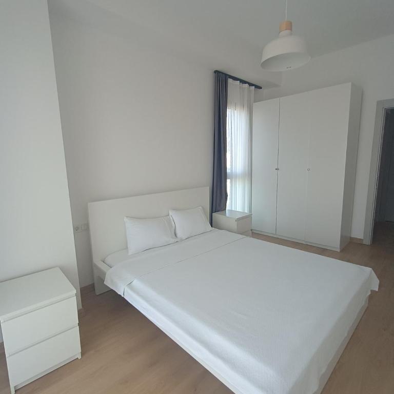 Premium 1 Apartment Bar Pool & Parking - One-Bedroom Apartment - 19