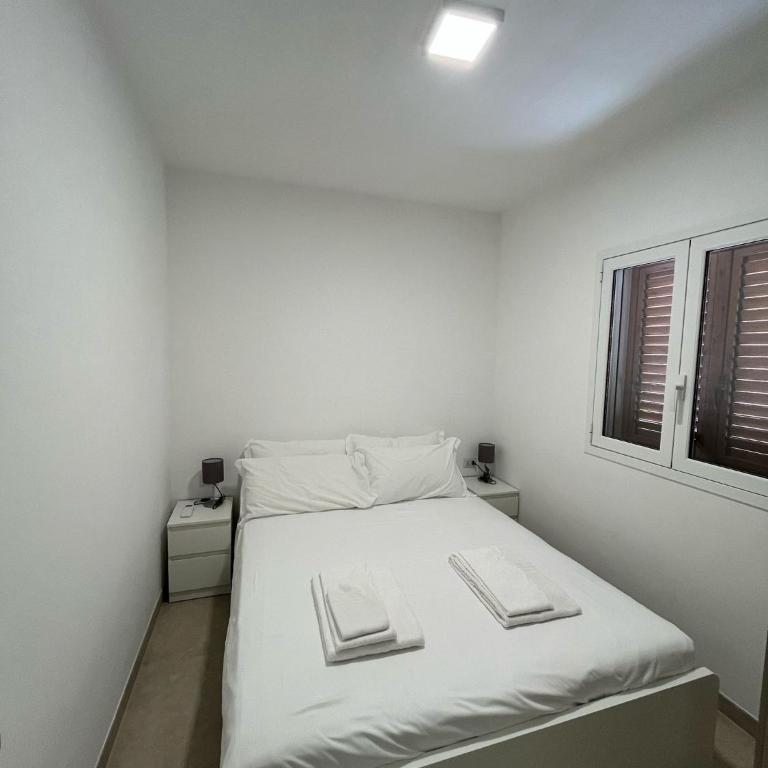 DELPOSTO Marina di Ragusa (lp) - Casa Vacanze con 3 Camere da Letto - 2