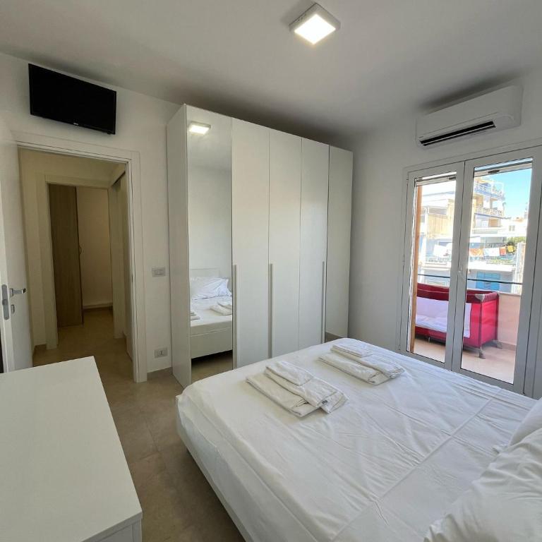 DELPOSTO Marina di Ragusa (lp) - Casa Vacanze con 3 Camere da Letto - 4