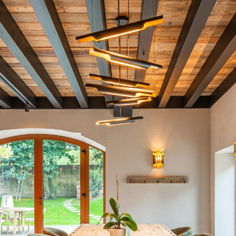Woodloft, a unique place with an indoor pool! - Three-Bedroom Villa - 17