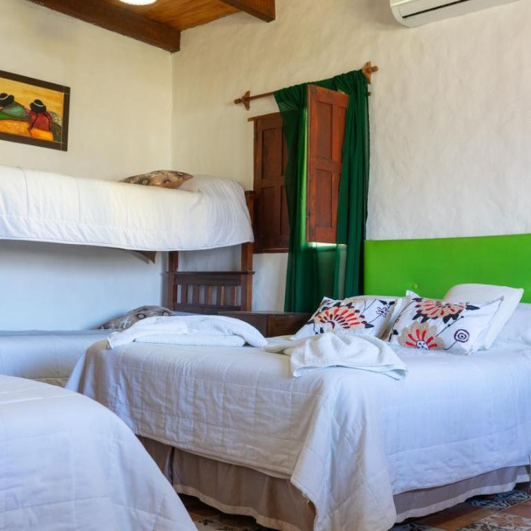 Calefaccionadas cabañas con vista a las montañas - Cabañas del sol - Family Bungalow - 2