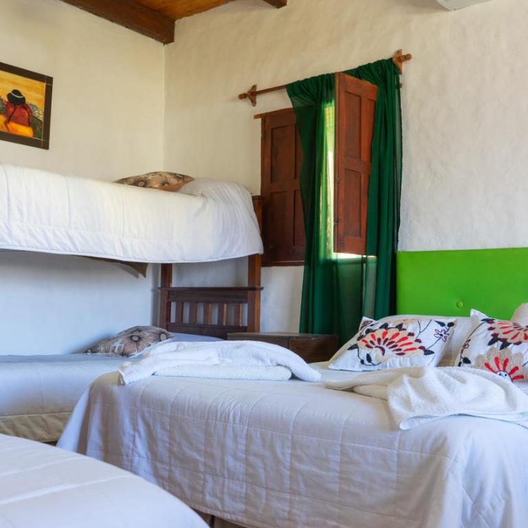 Calefaccionadas cabañas con vista a las montañas - Cabañas del sol - Family Bungalow - 4