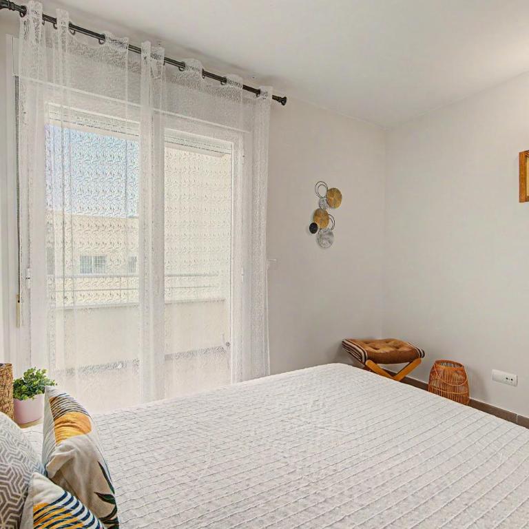 Ático Vacacional Almería - Apartamento Deluxe de 2 dormitorios con balcón - 12