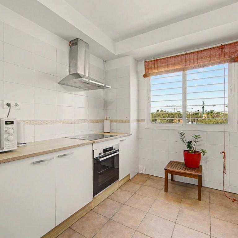 Ático Vacacional Almería - Apartamento Deluxe de 2 dormitorios con balcón - 9