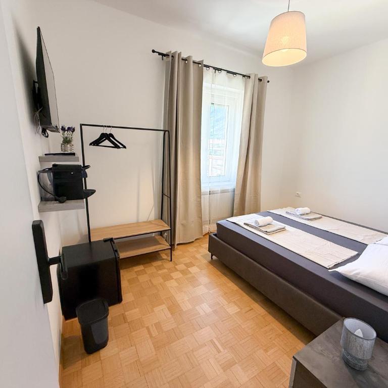 Alps Apartments I Viktory Rooms - Camera Matrimoniale con Bagno Privato - 3