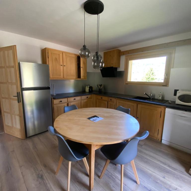 Les Georgières, 300m des pistes du Mont-Rond - Two-Bedroom Apartment with Balcony and Terrace - 3