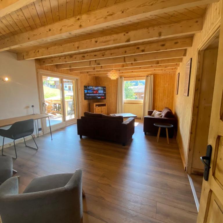Les Georgières, 300m des pistes du Mont-Rond - Two-Bedroom Apartment with Balcony and Terrace - 15