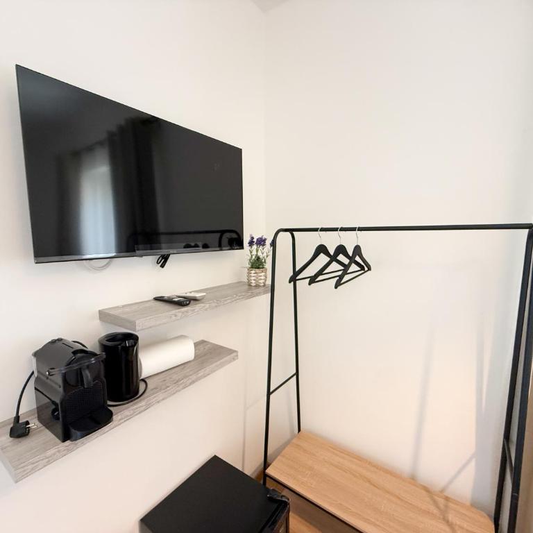 Alps Apartments I Viktory Rooms - Camera Matrimoniale con Bagno Privato - 4