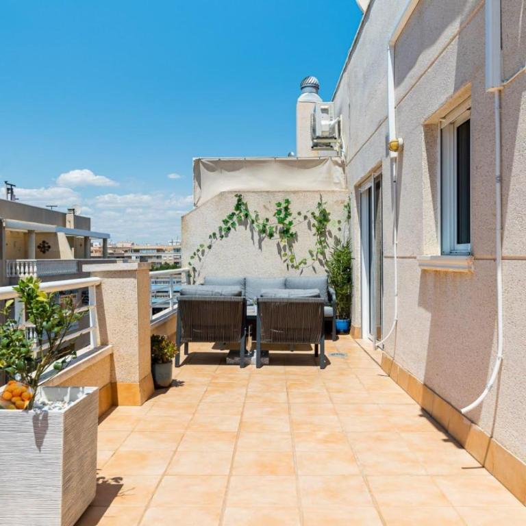 La Loma Ático Sunrise - Three-Bedroom Apartment - 5