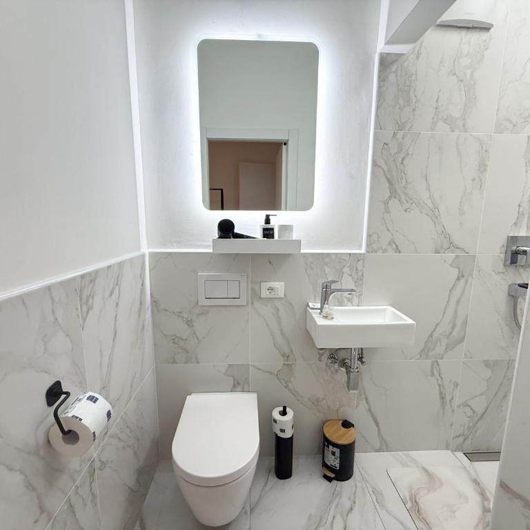 Alps Apartments I Viktory Rooms - Camera Matrimoniale con Bagno Privato - 4