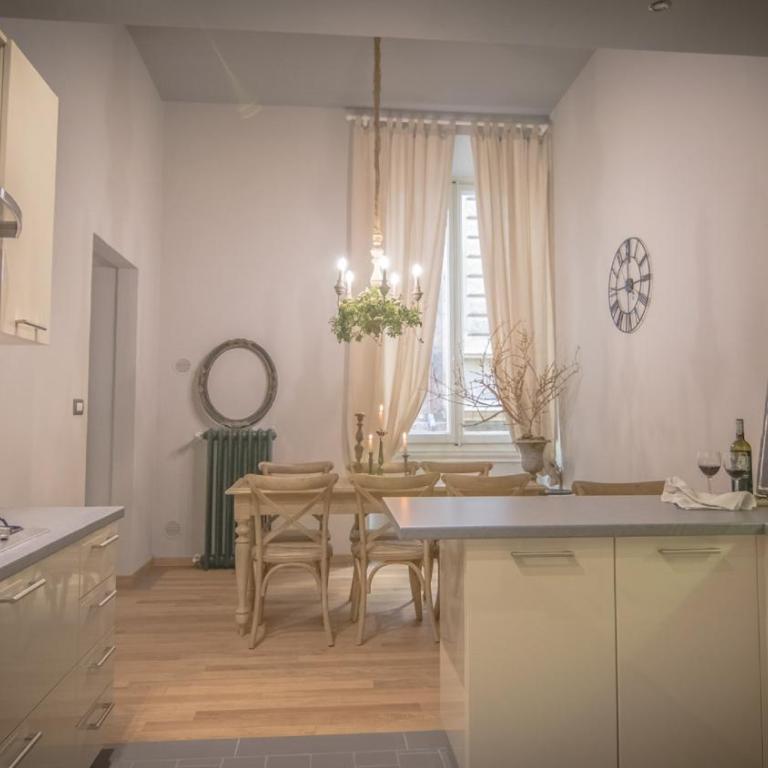 Stunning Apt 5min Walk to Duomo - Appartamento Deluxe - 11