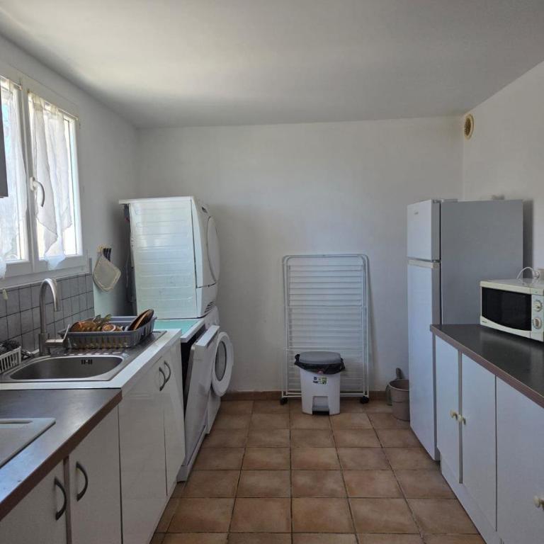1st floor beachfront villa with stunning views - Appartement 3 Chambres - 24