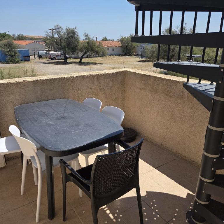 1st floor beachfront villa with stunning views - Appartement 3 Chambres - 25