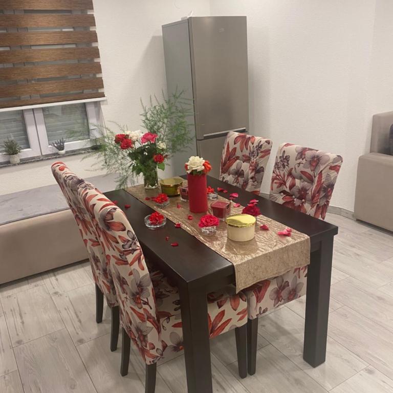 Villa Queen - One-Bedroom House - 19