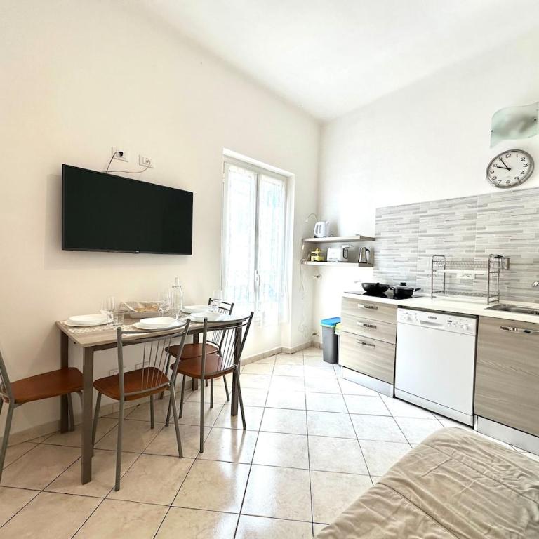 Dimora Concept-Casa Pia-Sea Escape with Garage - Apartamento de 1 Dormitorio con balcón y vistas a la ciudad - 11