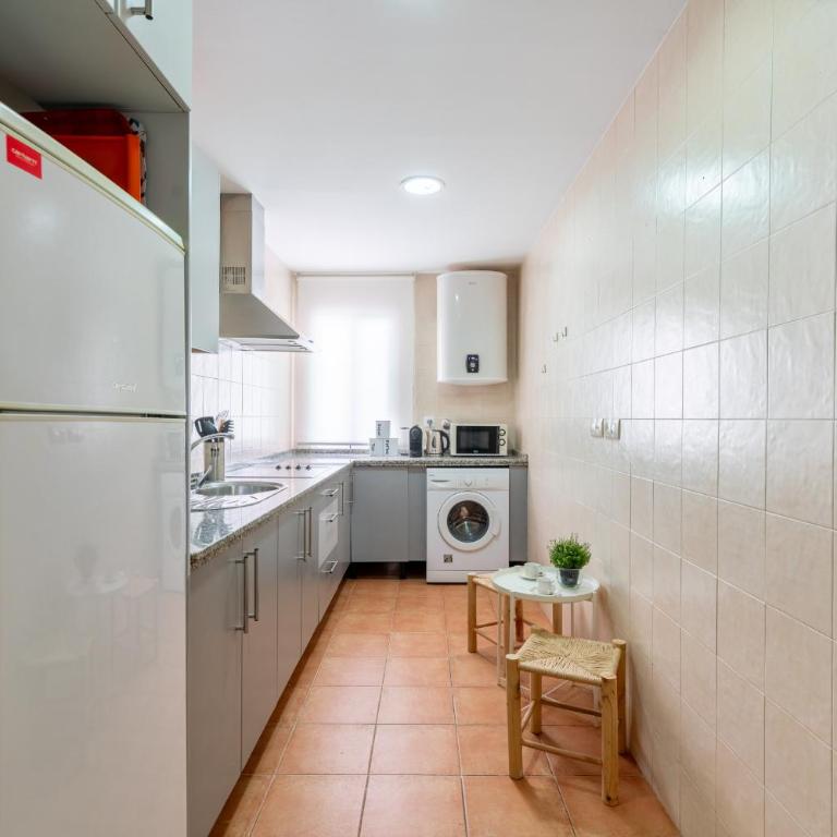 3 habitaciones y 2 baños junto al rio - Apartamento de 3 dormitorios - 24
