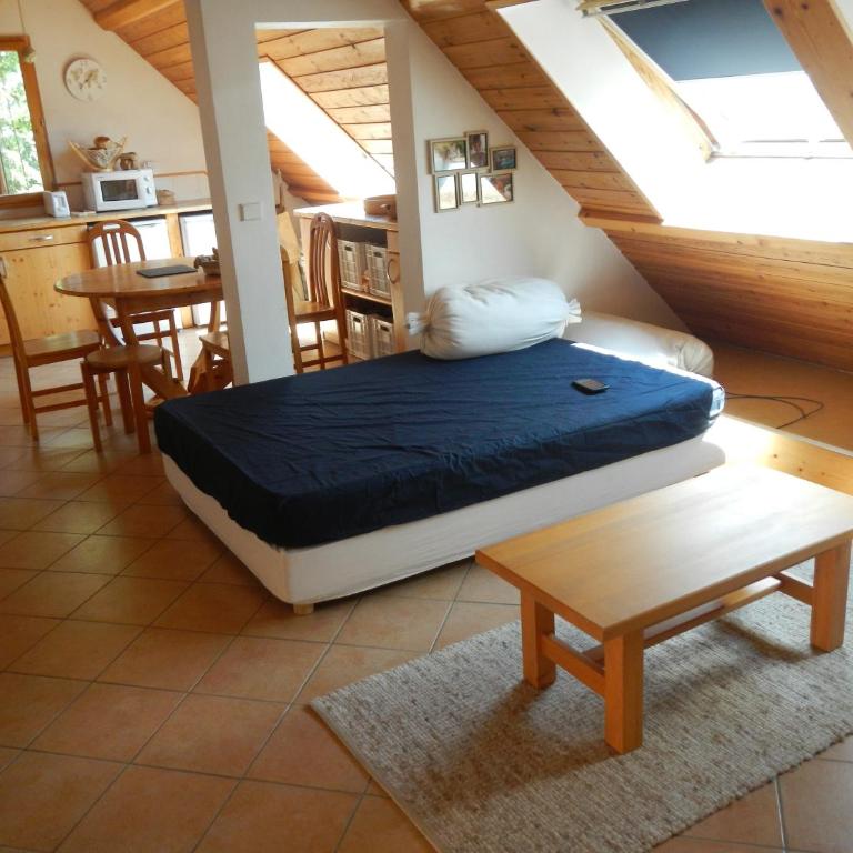 Icebird - Two-Bedroom Apartment - 9