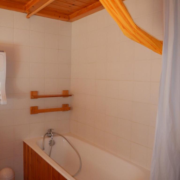 Icebird - Two-Bedroom Apartment - 2