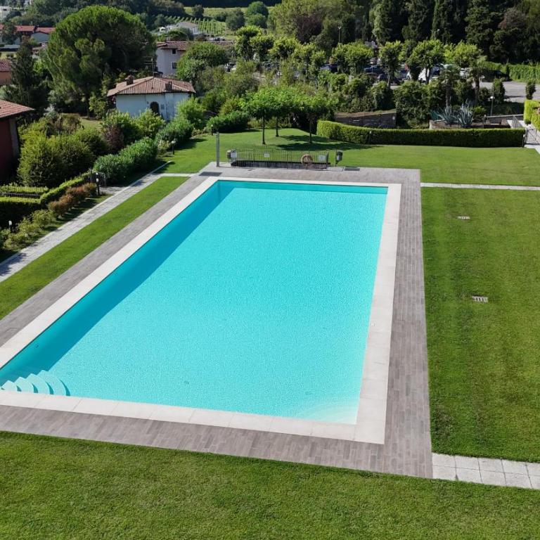 Gardasole family pool, wi-fi, private garden Garda Pleasure By Bookinggardalake - Apartment mit Gartenblick - 4